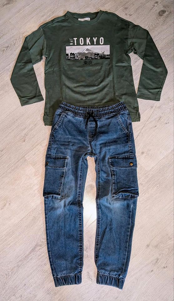 ZARA 3-tlg. Jungen Paket Gr. 128/134 Shirts Jeans Cargohose in Erfurt