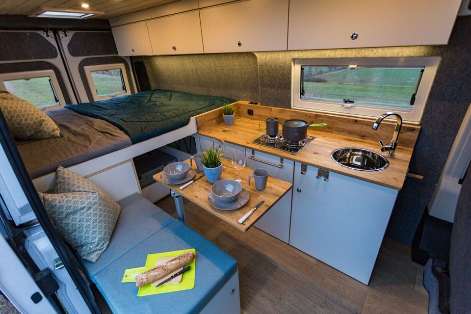 Lagun Tischgestell - flexibler Tisch für Wohnmobile & Camper in Jena