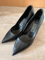 Salvatore Ferragamo Pumps Gr. 39,5 Brandenburg - Senftenberg Vorschau