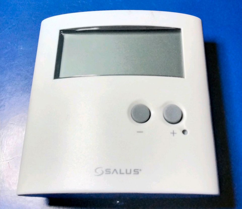SALUS Thermostat ERT30 Fußbodenheizung Temperatur Regler in Groß-Gerau
