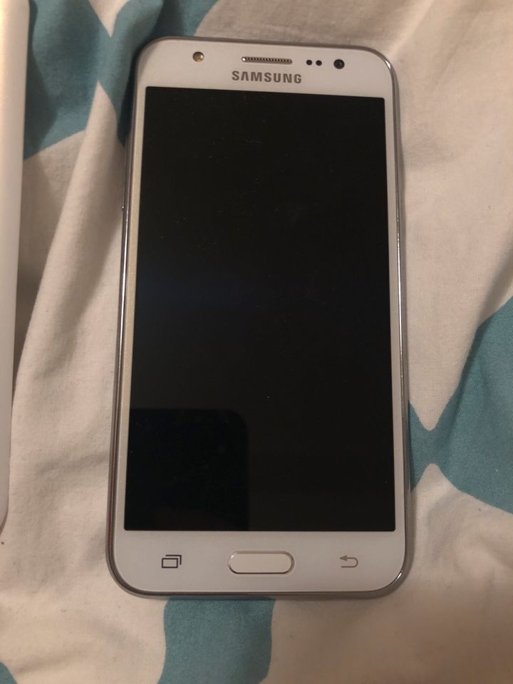 Samsung J5 defekt !!! in Neu-Eichenberg