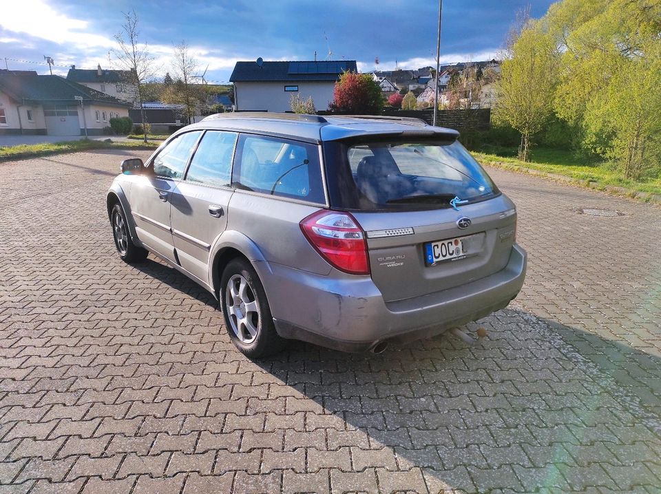 Subaru Outback H6 3.0 Boxer Automatik S.I Drive Allrad 4x4 in Kaisersesch
