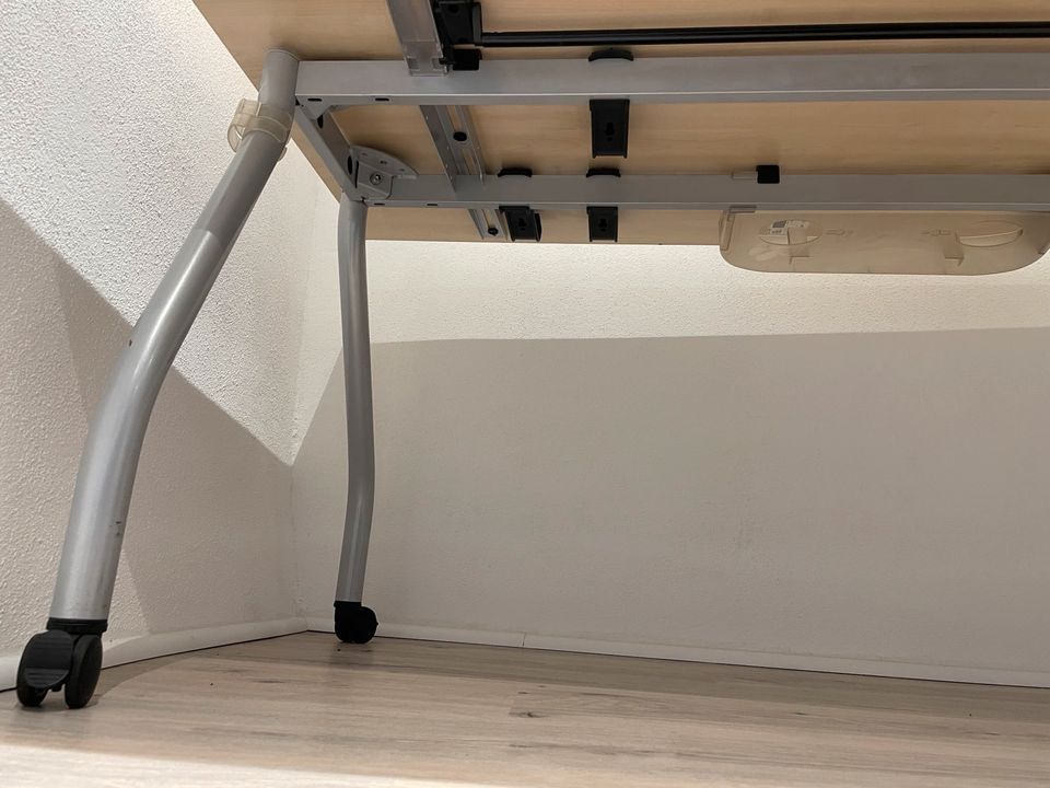 Schreibtisch massiv Ahorn 160x80cm in Forchheim