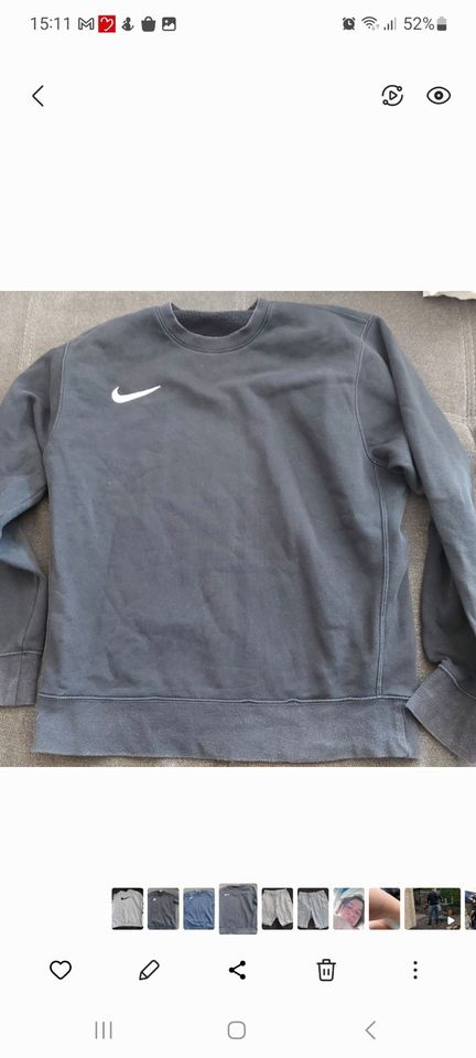 2 Nike Pullover Sweatshirts in Salzgitter