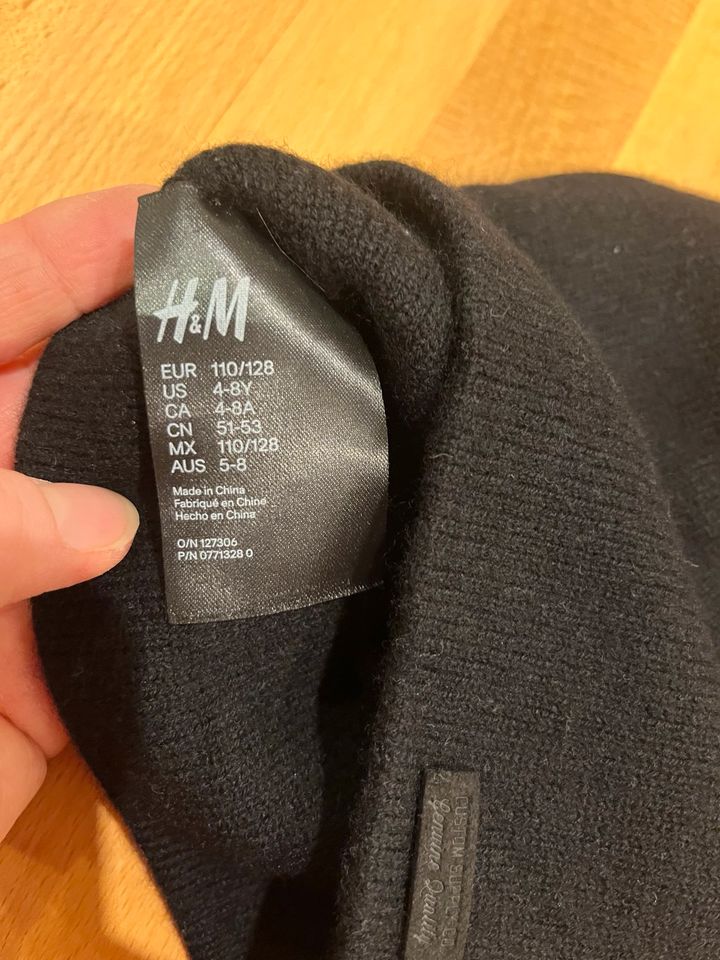 H&M Kinder  Mütze aus Merinowolle  schwarz Größe 110/128 in Montabaur