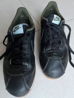 NIKE Damen Sneaker schwarz Größe 39 Niedersachsen - Leer (Ostfriesland) Vorschau