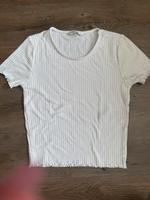 Damen Shirt in weiß Größe S Niedersachsen - Northeim Vorschau