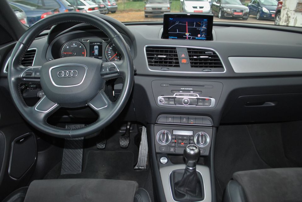 Audi Q3 2.0 TDi*AHK*17 Zoll*Leder*Navi*LED*SHZ*TÜV 02.2026* in Warendorf