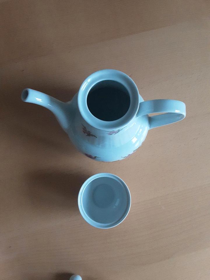 Kaffeekanne mit Zuckerdose+Milchkännchen "Rosen" Henneberg DDR in Moosach (Landkreis Ebersberg)