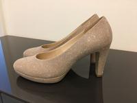 Gabor Pumps 41 rose metallic rosato 7,5 Schuhe wie neu 81.270.64 Nordrhein-Westfalen - Waltrop Vorschau