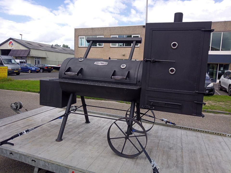 24 Zoll Offset-BBQ Grilltrailer Professionelle Raucher in Dedeleben