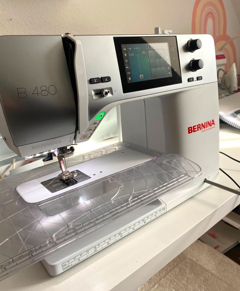 Bernina B480 Nähmaschine mit ganz viel Zubehör&Nähfuß Nr.8 in Jüchen