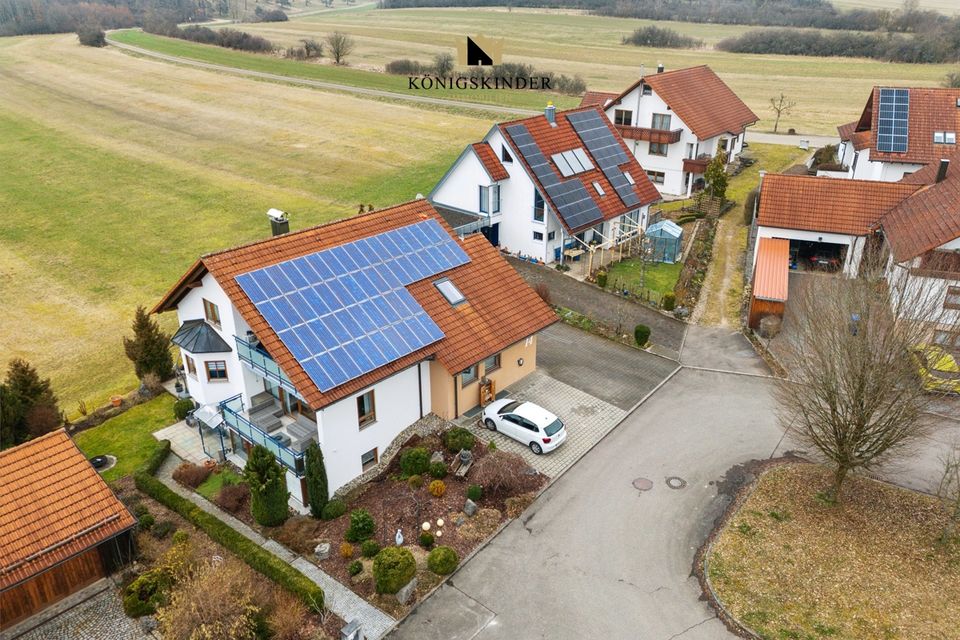 Modernes Einfamilienhaus mit Garten, XL-Garage + Einliegerwohnung in exponierter Lage! in Gammertingen