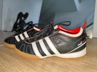 Adidas Hallenschuhe echt Leder Größe 32 Baden-Württemberg - Bösingen Vorschau