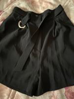 Schwarze kurze Stoffshorts Gr. 36 von H&m Bayern - Vaterstetten Vorschau