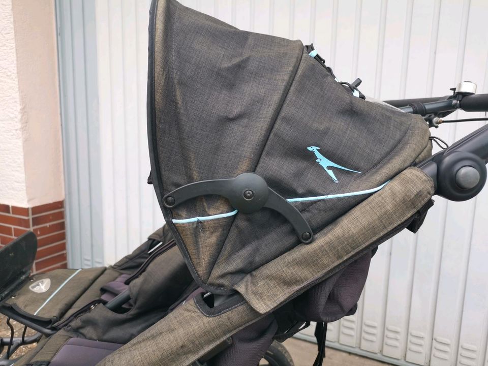 Tfk adventure 2 Kinderwagen Zwillinge maxi cosi viel Zubehör in Rodgau