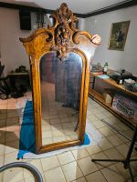 Großer antiker Holzspiegel aus Massivholz mit Ablage Saarland - Saarlouis Vorschau