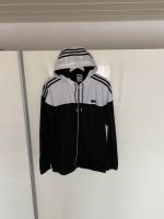 * Adidas Original Jacke Größe L in schwarz/weiß Nordrhein-Westfalen - Bedburg Vorschau
