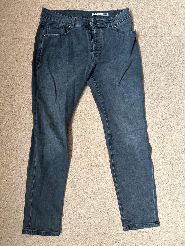 Review Jeans Slim Fit Gr. 30/30 grau in Bornheim