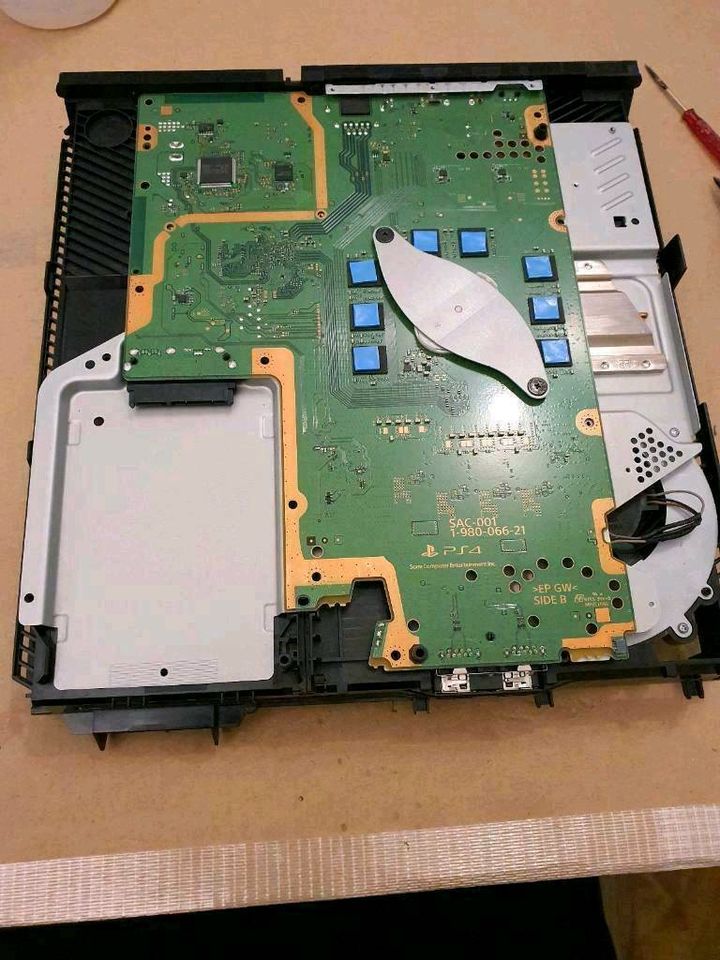 Reparatur & Reinigung Playstation PS 4 & 5 Konsolen in Goldenstedt