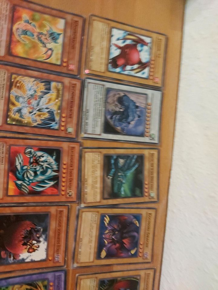 Yu gi Oh Sammelkarten Drachen 2 in Lichtenberg