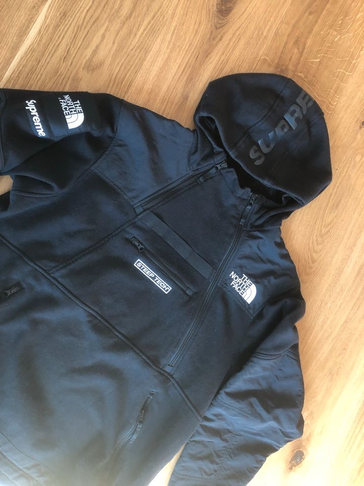 The Norh Face x Supreme Steep Tech Hoodie in Baltrum
