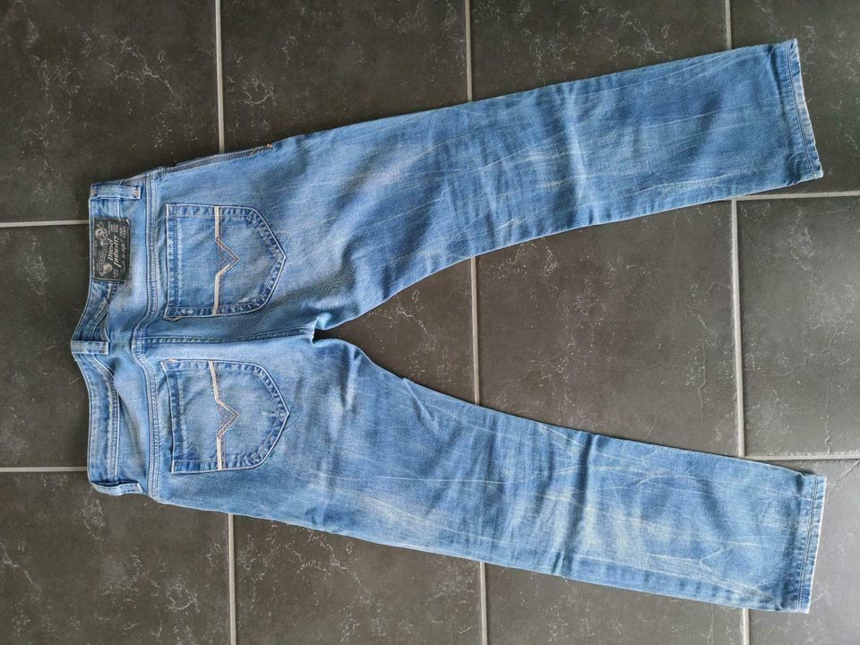 Diesel Thanaz Jeans W30 L30 wie Neu in Duisburg