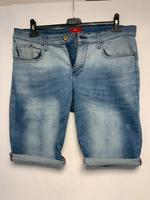 Jeansshorts  - Größe 32 - 12€ VB Bayern - Sand a. Main Vorschau