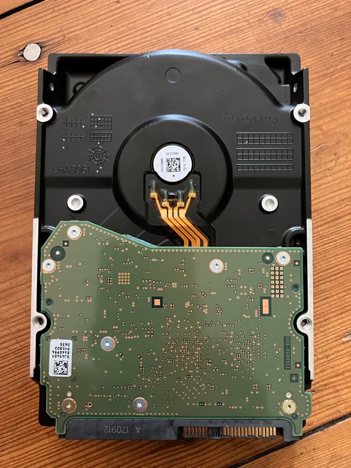 10TB HGST He10 12Gb/s SAS HDD in Berlin