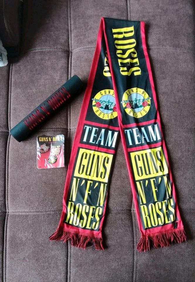 Guns N Roses Merch Merch Bag Schal Poster Anstecker in Lipporn