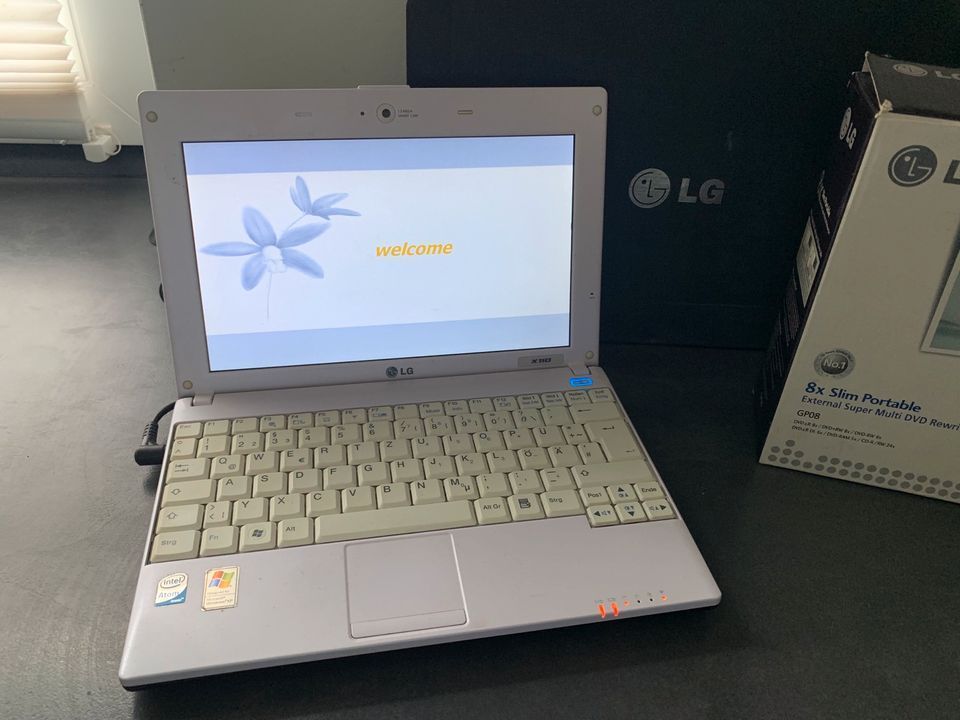 LG Notebook X110 in OVP inkl. Tragetasche in Essen