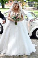 Brautkleid / Hochzeitskleid Gr. 48/50 mit Schnürung + Schleier Nordrhein-Westfalen - Kalkar Vorschau