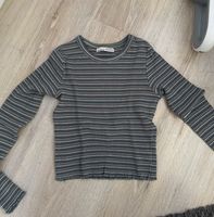 Cropped Langarmshirt Nordrhein-Westfalen - Leverkusen Vorschau