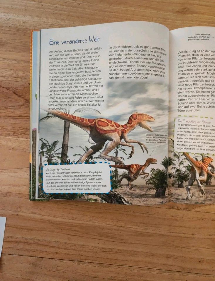 Buch: Wie, wo, was - Die Welt der Dinosaurier in Aschau am Inn