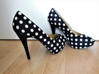 Pumps Retro Peeptoes Stilletos 39 Stiefel Overknee Deichmann 40 Berlin - Spandau Vorschau