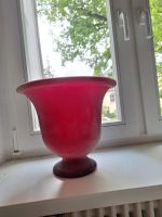 Roter schwerer Kelch, Vase, ungeschliffenes Glas, ohne Etikett Berlin - Wilmersdorf Vorschau