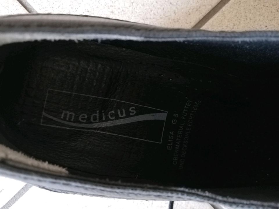 Schnürschuhe medicus echtes Leder wie neu in Dresden