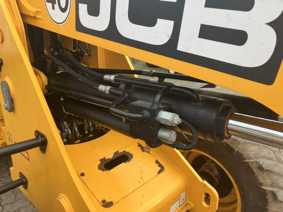 Radlader JCB TM220 T4 A ,Bj:2018 in Albersdorf