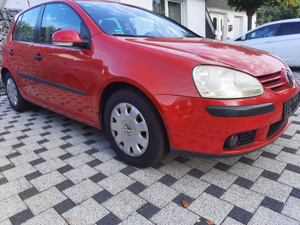 VW GOLF 5 Klima und Gr. Navi 4 Alufelgen Reifen Neu in Mühlhausen