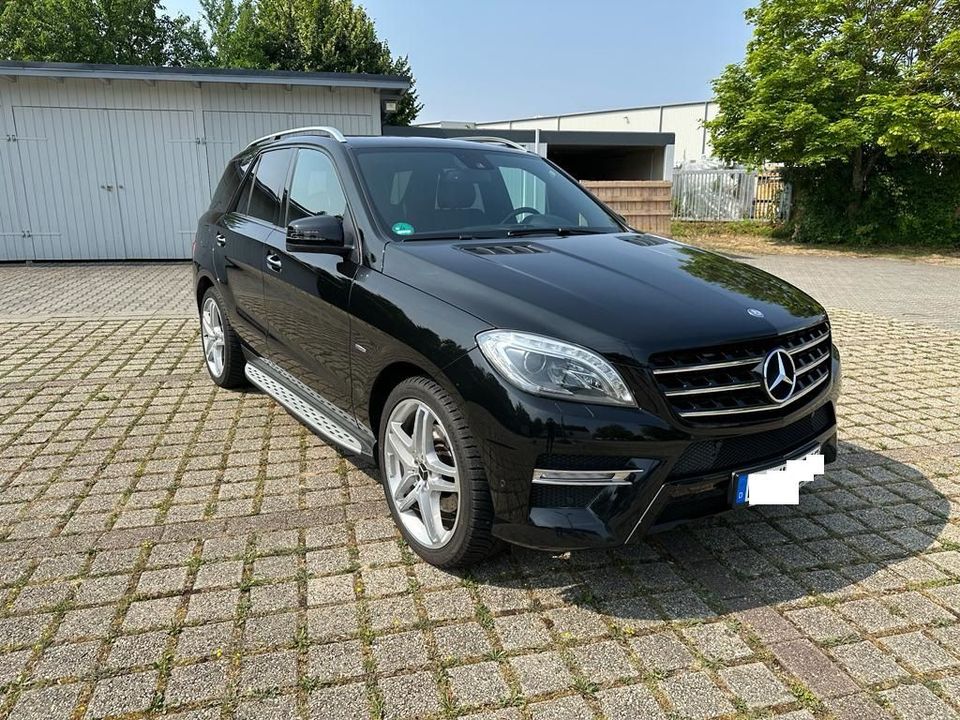 Mercedes Benz ML W166 350 CDI 4Matic Off Road AMG Paket Schwarz in Neutraubling