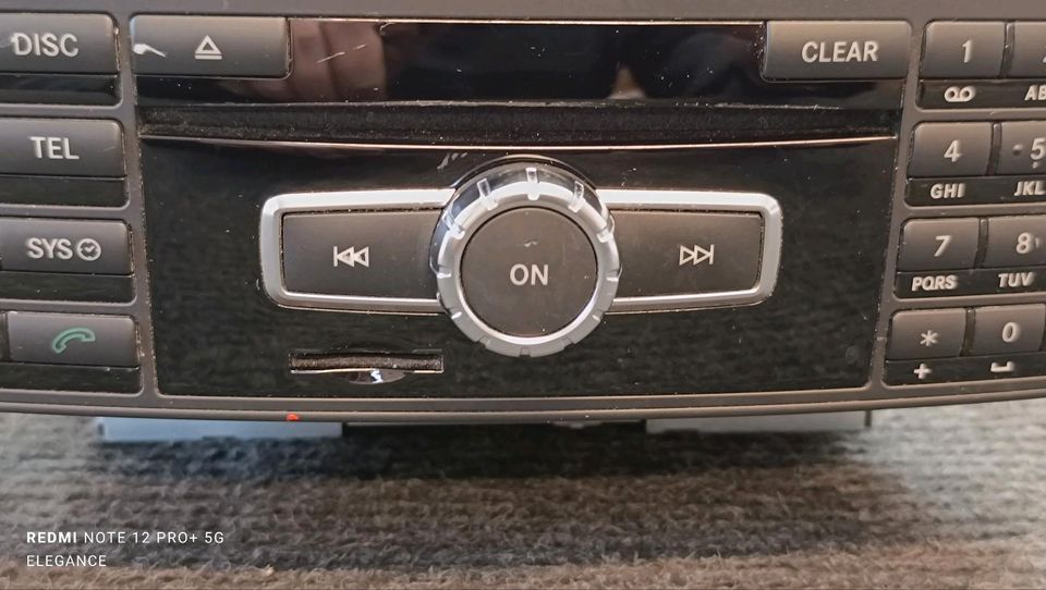 Mercedes Benz W218 W207 Navi Radio CD GPS A2189006503 in Hamburg