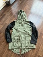 Parka khaki grün oliv M 38 40 primark Leder Ärmel Jacke Mantel Leipzig - Altlindenau Vorschau