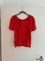 Rotes rückenfreies Shirt von Weekday Hamburg-Mitte - Hamburg St. Georg Vorschau