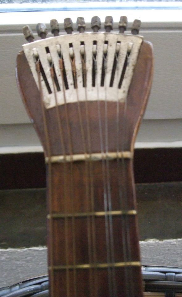 Waldzither mit Schraubenfächer-Mechanik in Königsbach-Stein 