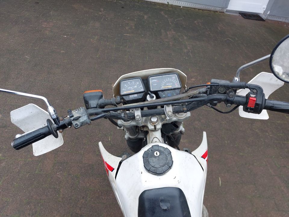 Yamaha DT 125 R in Nentershausen