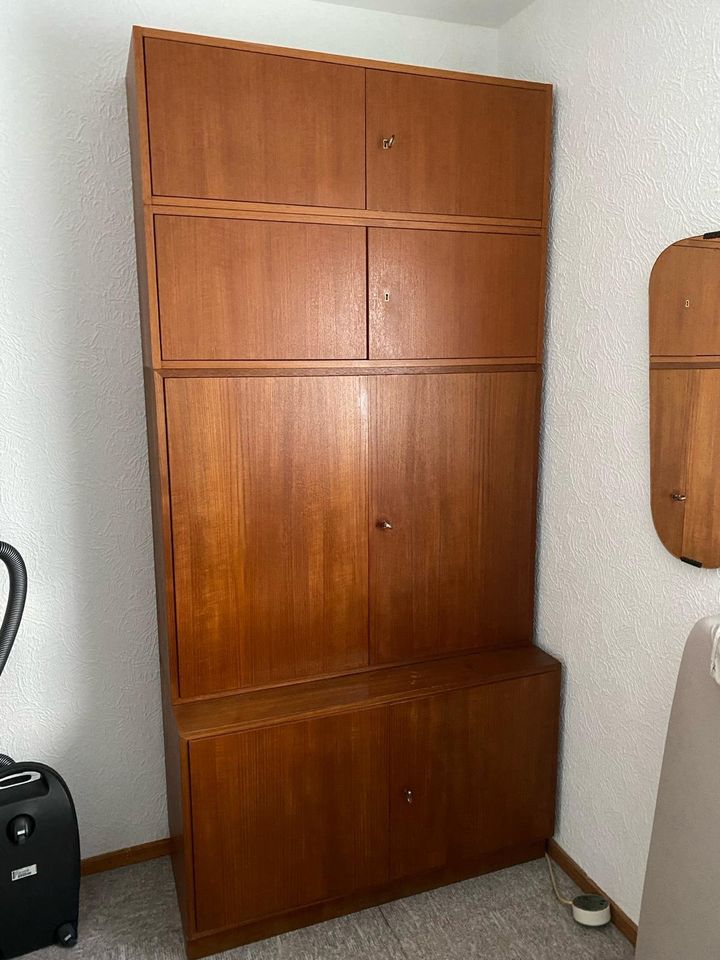 Teakmöbel Schrank 4 teilig in Fuldabrück