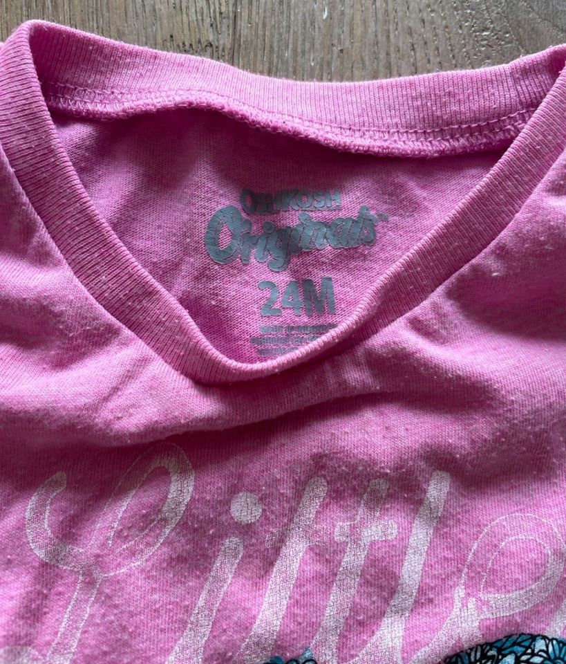 Tshirt pink „kleine Schwester“ / „Little sis“ von Oshkosh in Hockenheim