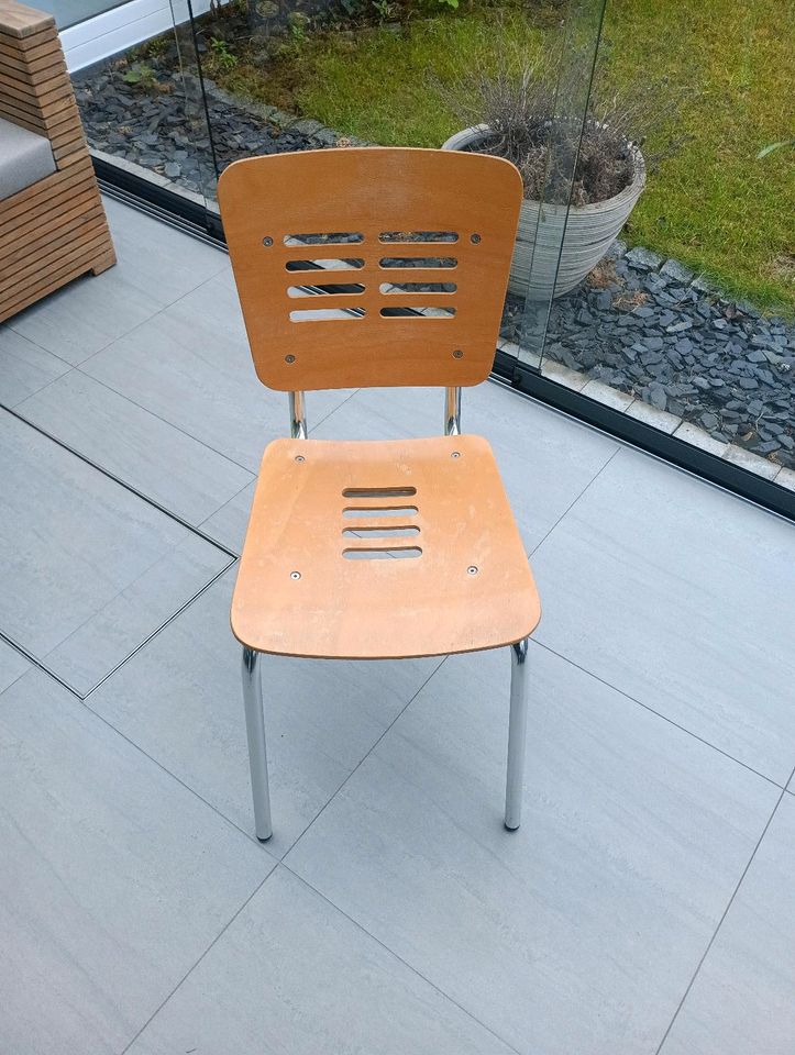 4x Stuhl Aluminium Holz modern stapelbar in Bickenbach