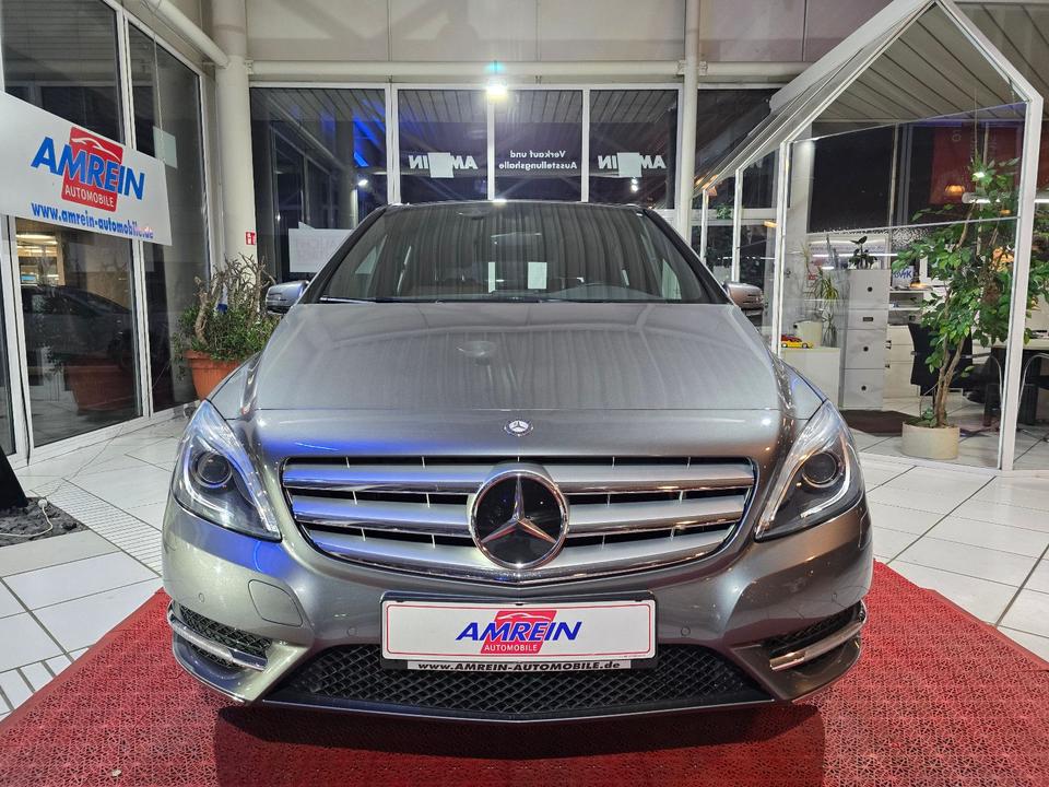 Mercedes-Benz B 200+AHK+PANO+KAMERA+BI XENON+NAVI+LEDER+ in Lahnstein