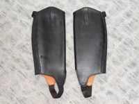 HKM Leder-Stiefelschäfte S/S schwarz Profi 5205 Chaps Chapsletten Niedersachsen - Wahrenholz Vorschau